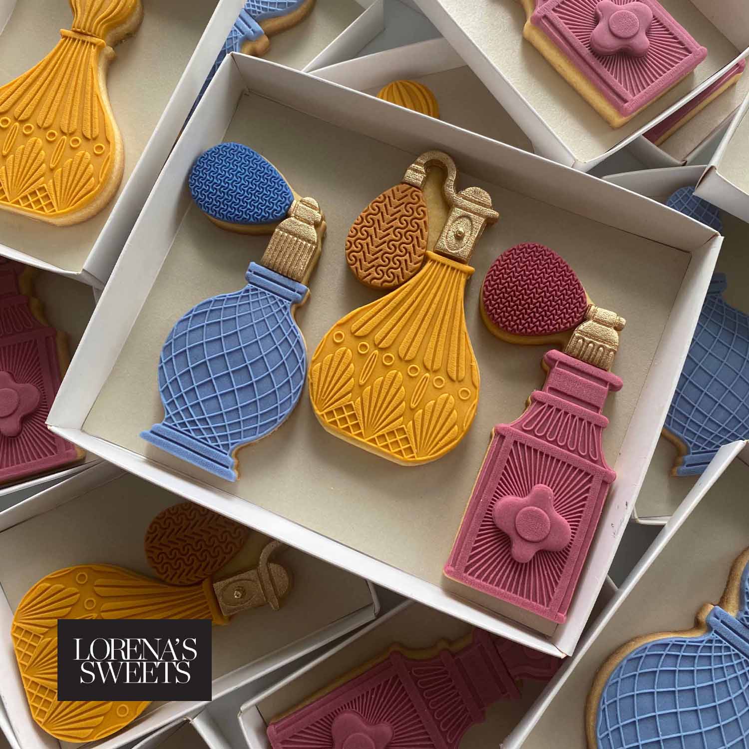 Cookie_Decoration_Kit_Chic_Perfumes_by_Lorena_s_Sweets