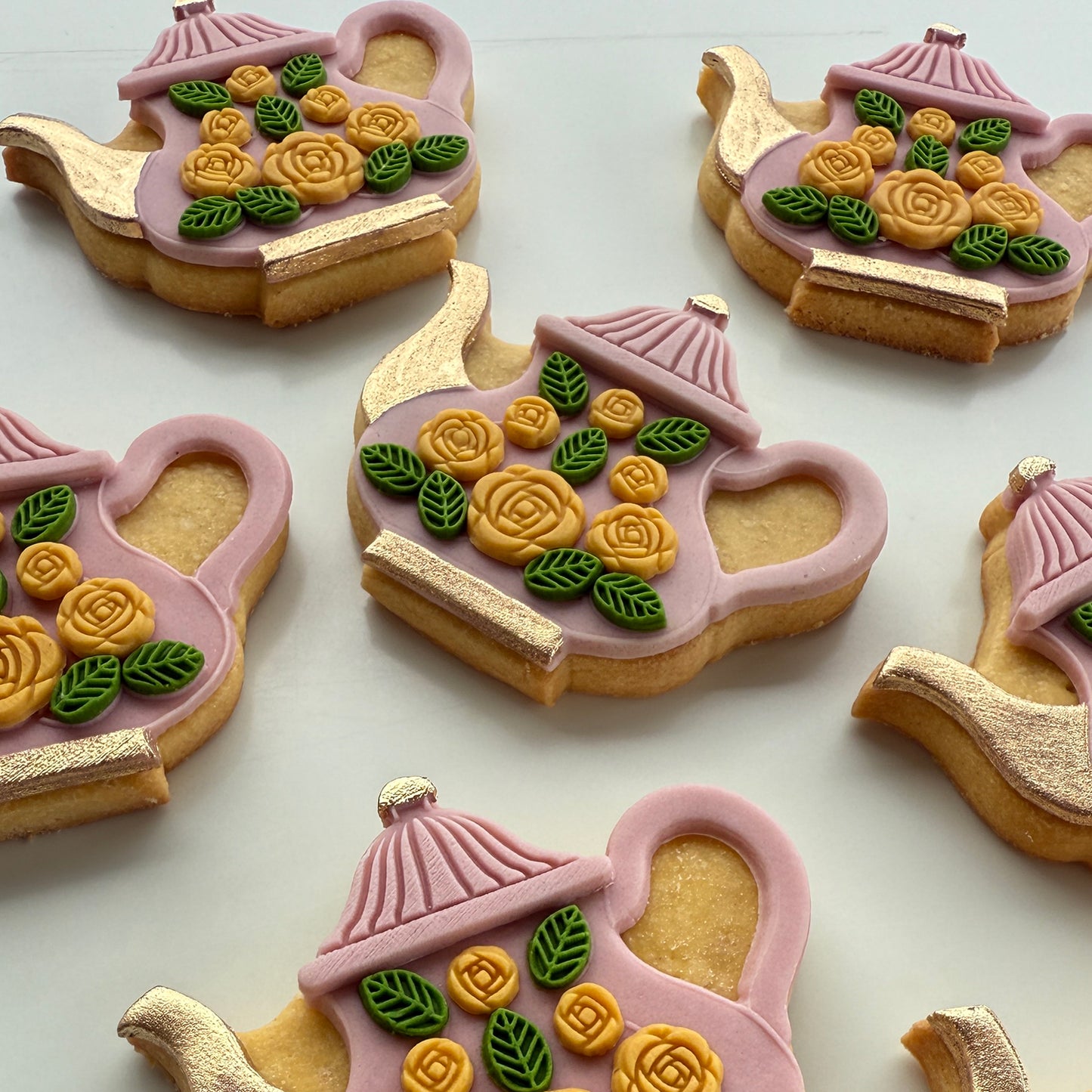 AFTERNOON TEA SINGLE